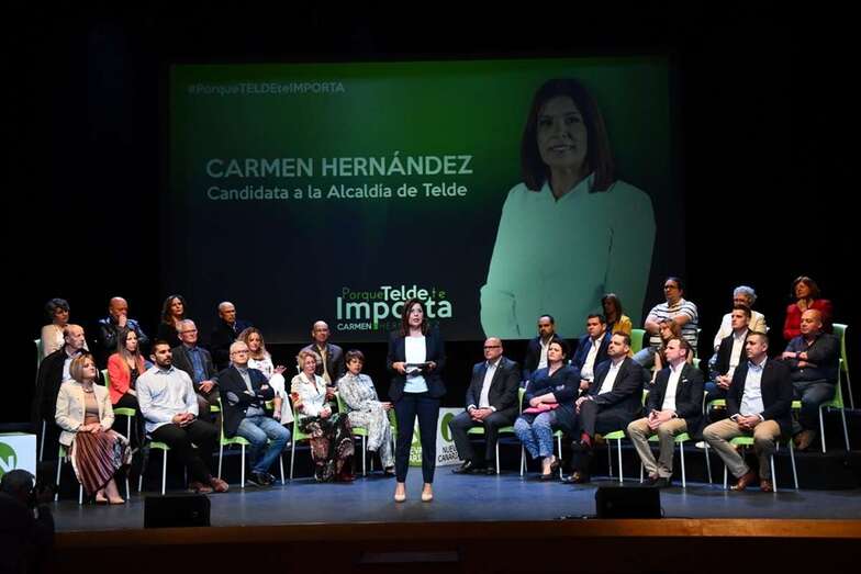 Carmen Hernández, en el acto de esta noche en el Teatro Municipal (Foto TA)